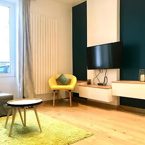  Appartement Adorable Souplex Batignolles
